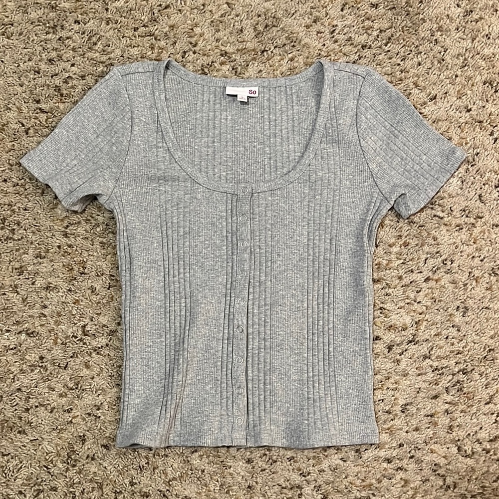 SO Gray T-shirt | Women’s size small | Tight Fitting | Button Up |